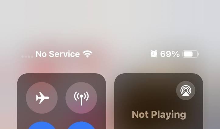 iPhone 顯示無服務？8 種自救方法一次看懂